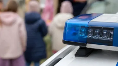 Radiowóz, motocykl i rozmowy o bezpieczeństwie w Kostuchnie