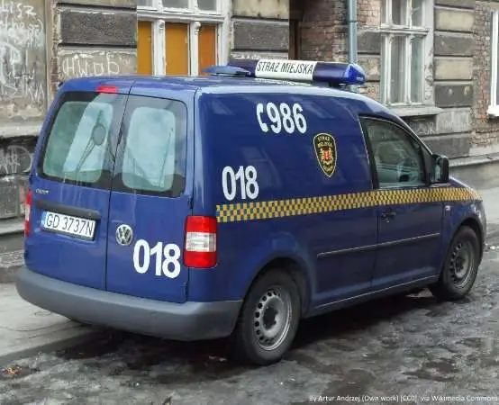 Nowa infolinia 987 dla osób bezdomnych w woj. śląskim uruchomiona na zimę