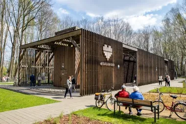 Katowickie tężnie znów ruszyły, a fontanny budzą parkowy sezon