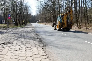 Katowice rozkładają drogowe prace na kilka dzielnic i już widać pierwsze efekty