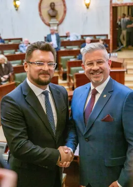 Po dekadzie w Katowicach Waldemar Bojarun przechodzi do województwa