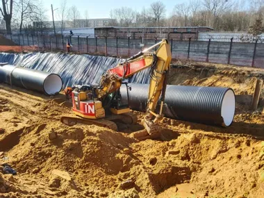 450 ton śmieci trafia co roku do katowickiej kanalizacji