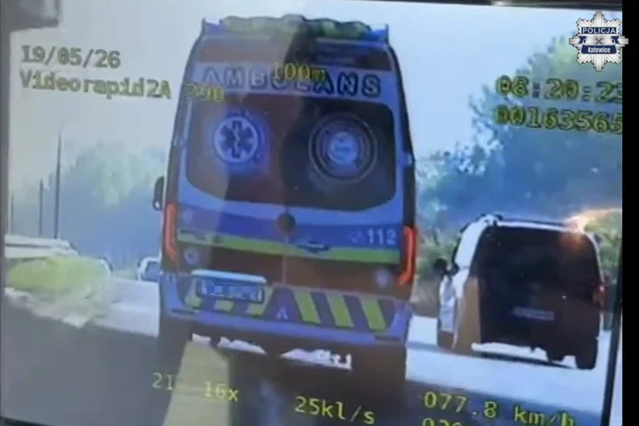 Medyczny transport z fałszywym uprzywilejowaniem i alkoholem za kierownicą