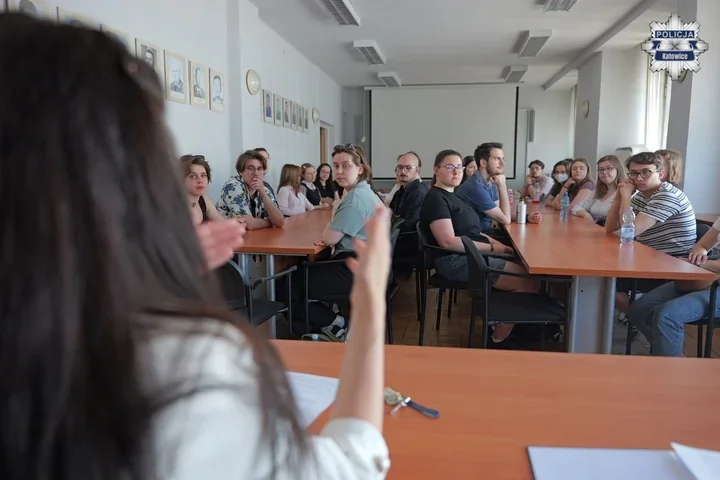 Filolodzy z Uniwersytetu Śląskiego w kręgu katowickich śledczych i tragicznej historii