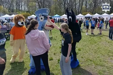 Bieg Świadomości Autyzmu w Katowicach - policjantki postawiły na nietypową naukę