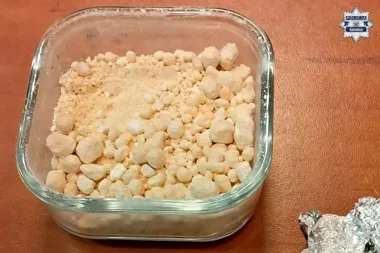 49-latek z Witosa wpadł z 730 działkami amfetaminy - kryminalni trafili bez pudła