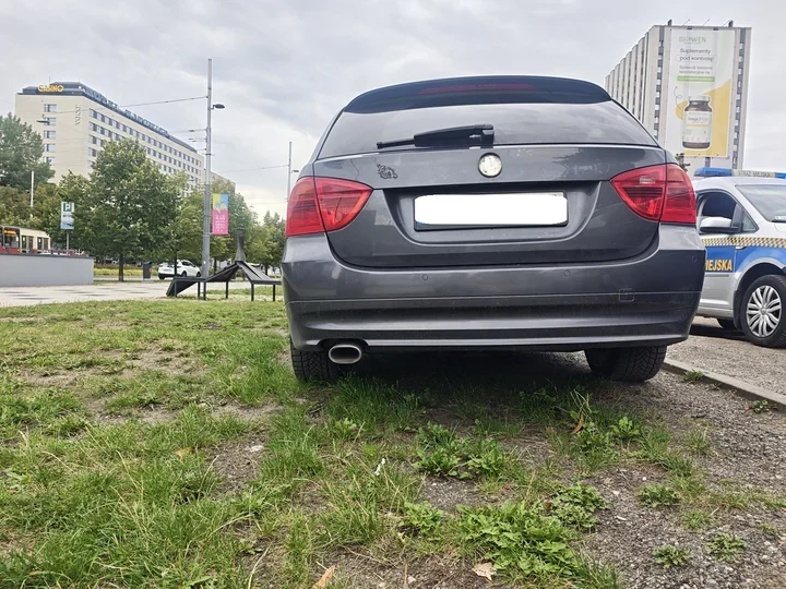 229 wykroczeń w tydzień w Katowicach. Strażnicy założyli 21 blokad