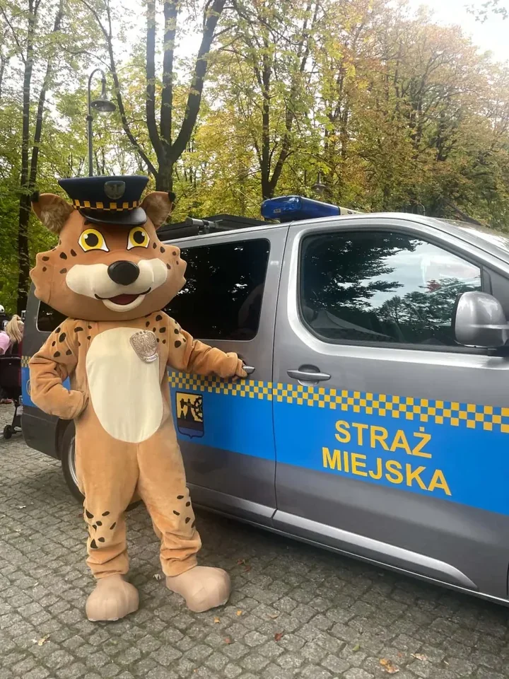 Maskotki przyciągnęły dzieci. W Parku pod Lipami służby mówiły o bezpieczeństwie