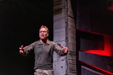 W schronie bez wyjścia - „Pokój” Twardocha rozgrywa polskie pęknięcie