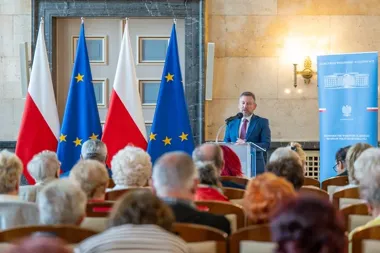 W Urzędzie Wojewódzkim o starości, która wymaga nowego języka