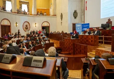 Dyrektorzy DPS spotkali się w Katowicach. W centrum były bezpieczeństwo i niezależność