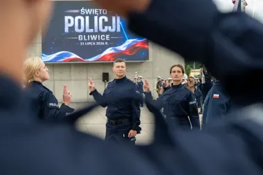 151 nowych policjantów złożyło ślubowanie. Uroczystość w Gliwicach