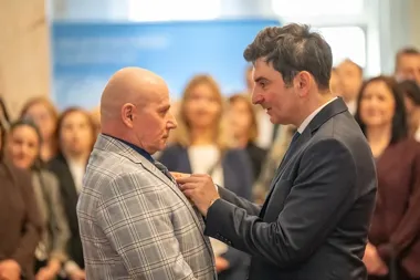 Wręczono odznaczenia państwowe w Śląskim Urzędzie Wojewódzkim – hołd za lata służby