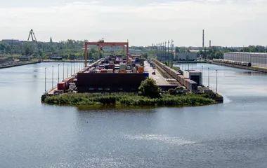 Złota alga w Kanale Gliwickim. Służby ograniczają przepływ w stronę Odry